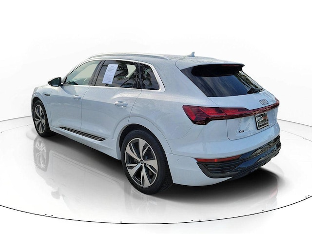2024 Audi Q8 e-tron