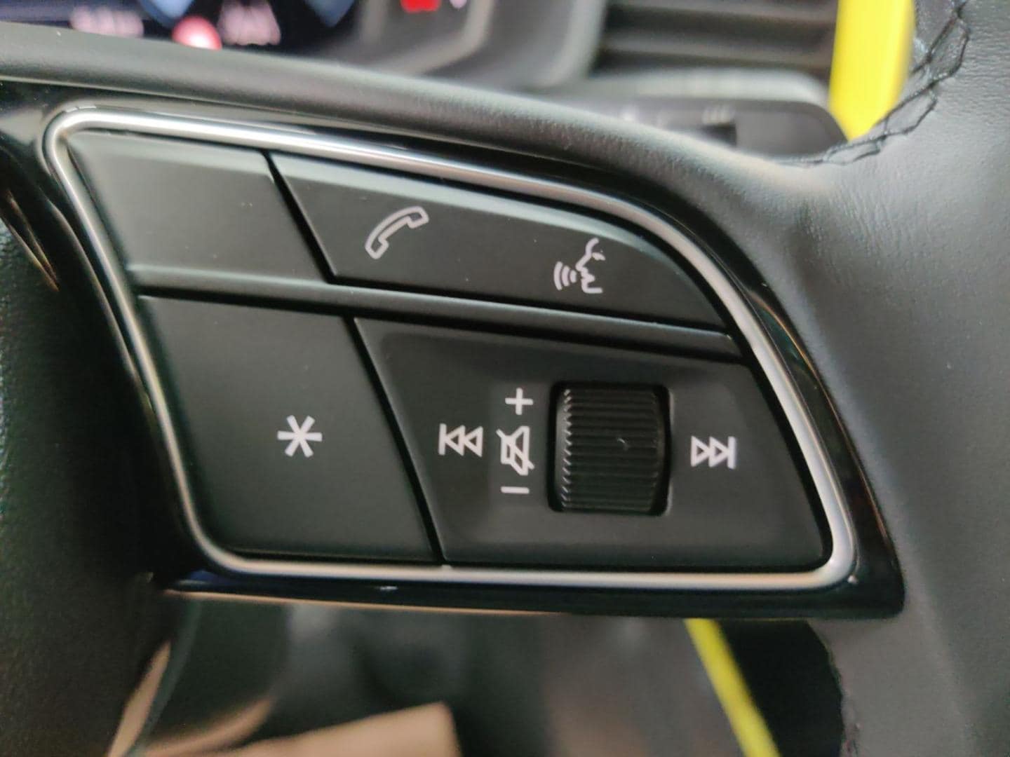 Bild über Audi A1 Sportback advanced 30 TFSI S tronic - für weitere Informationen kontaktieren Sie den Audi Partner