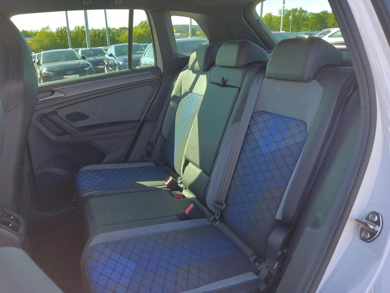 Volkswagen Tiguan – Bild 13