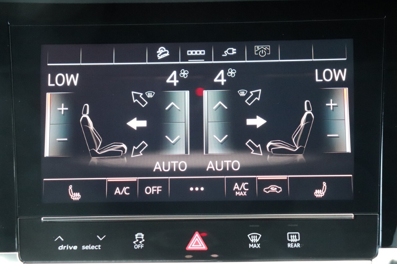 Image about Audi Q8 e-tron 55 e-tron S line