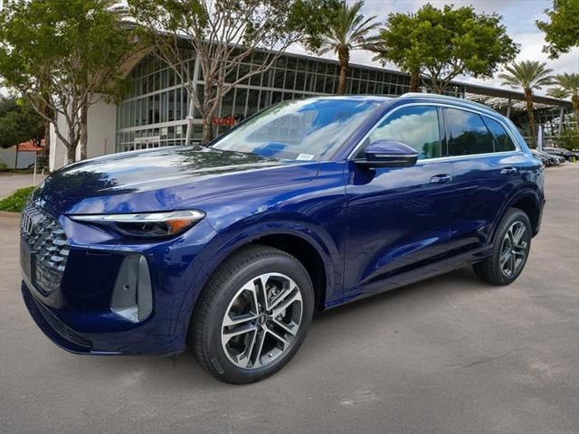 2025 Audi New Q5 Premium's photo