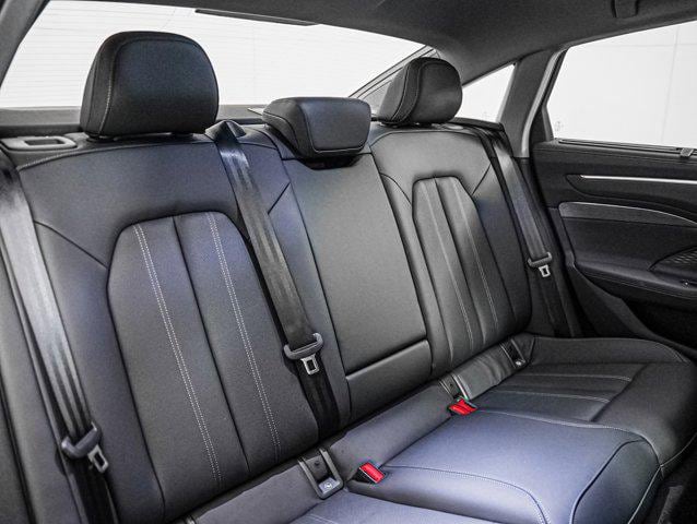 2026 Audi A6 Premium Plus - Photo 13