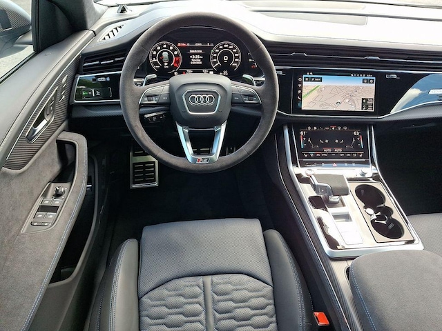 2026 Audi RS Q8 SUV performance