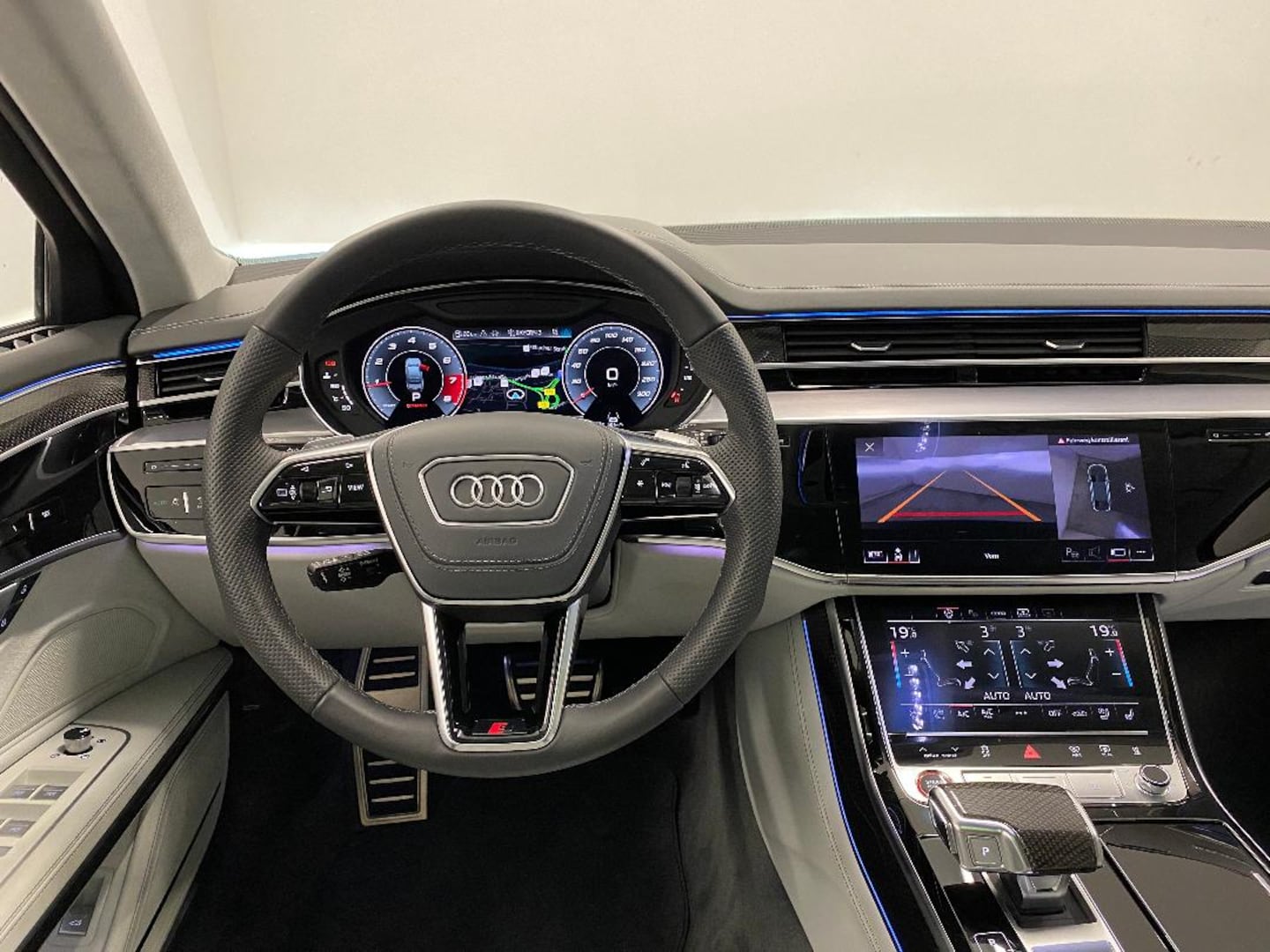 Bild über Audi S8 TFSI quattro tiptronic - für weitere Informationen kontaktieren Sie den Audi Partner