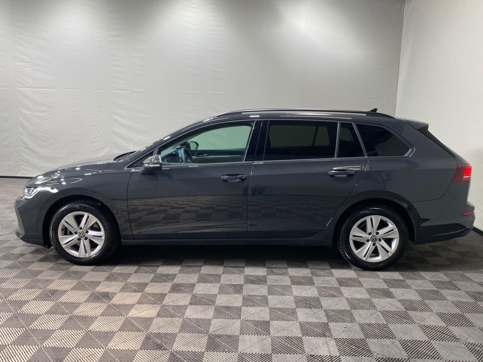 Volkswagen Golf Variant Life