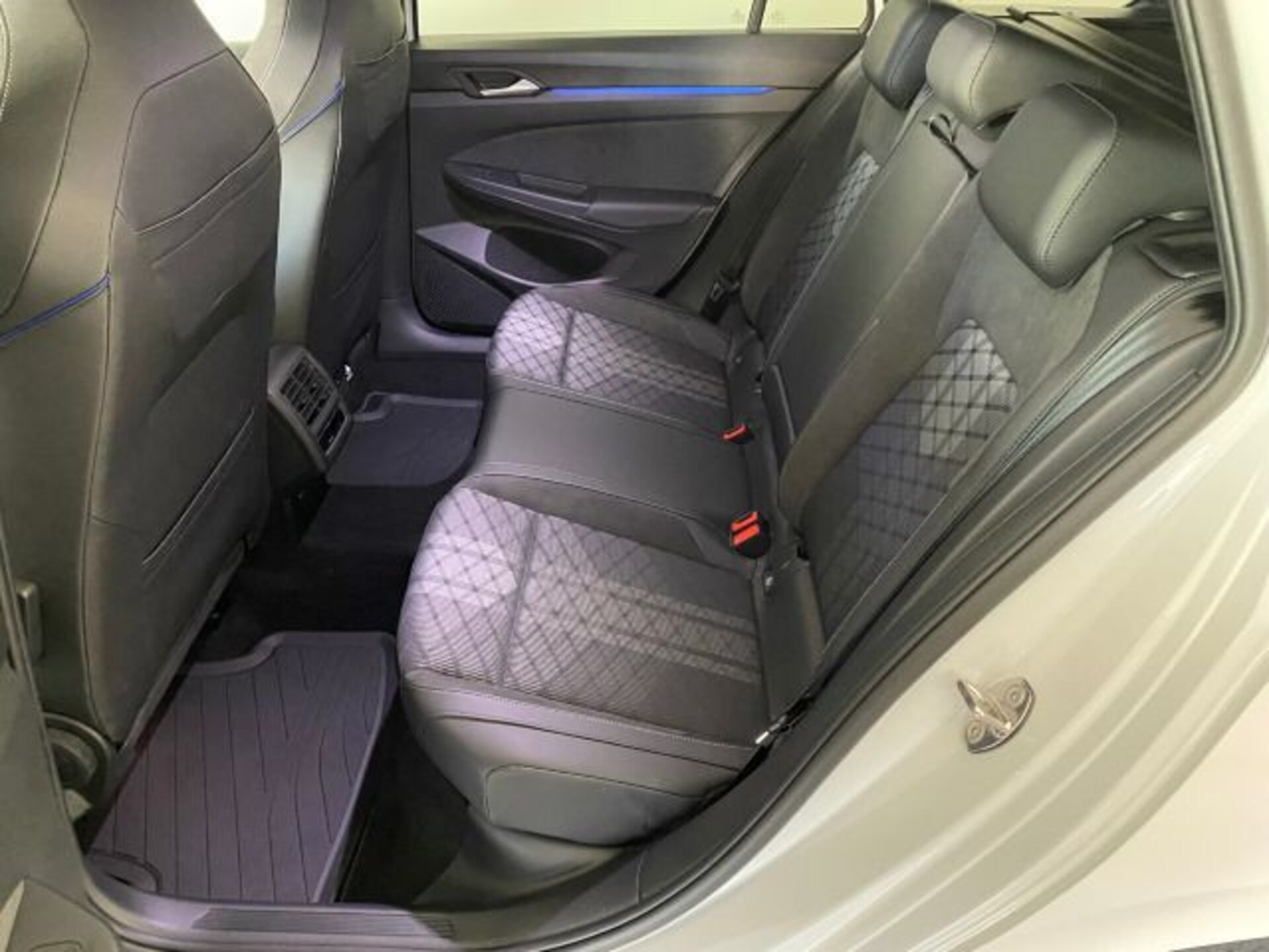 Volkswagen Golf Variant R-Line