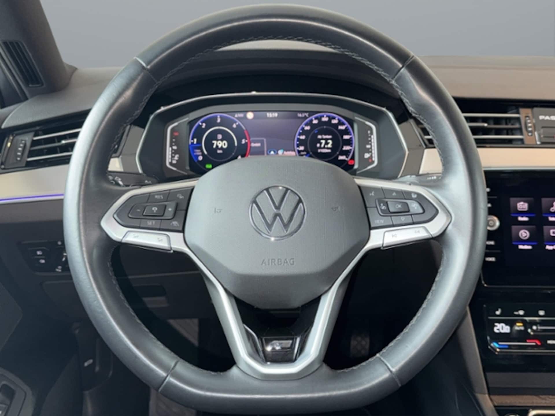 Volkswagen Passat Variant Elegance