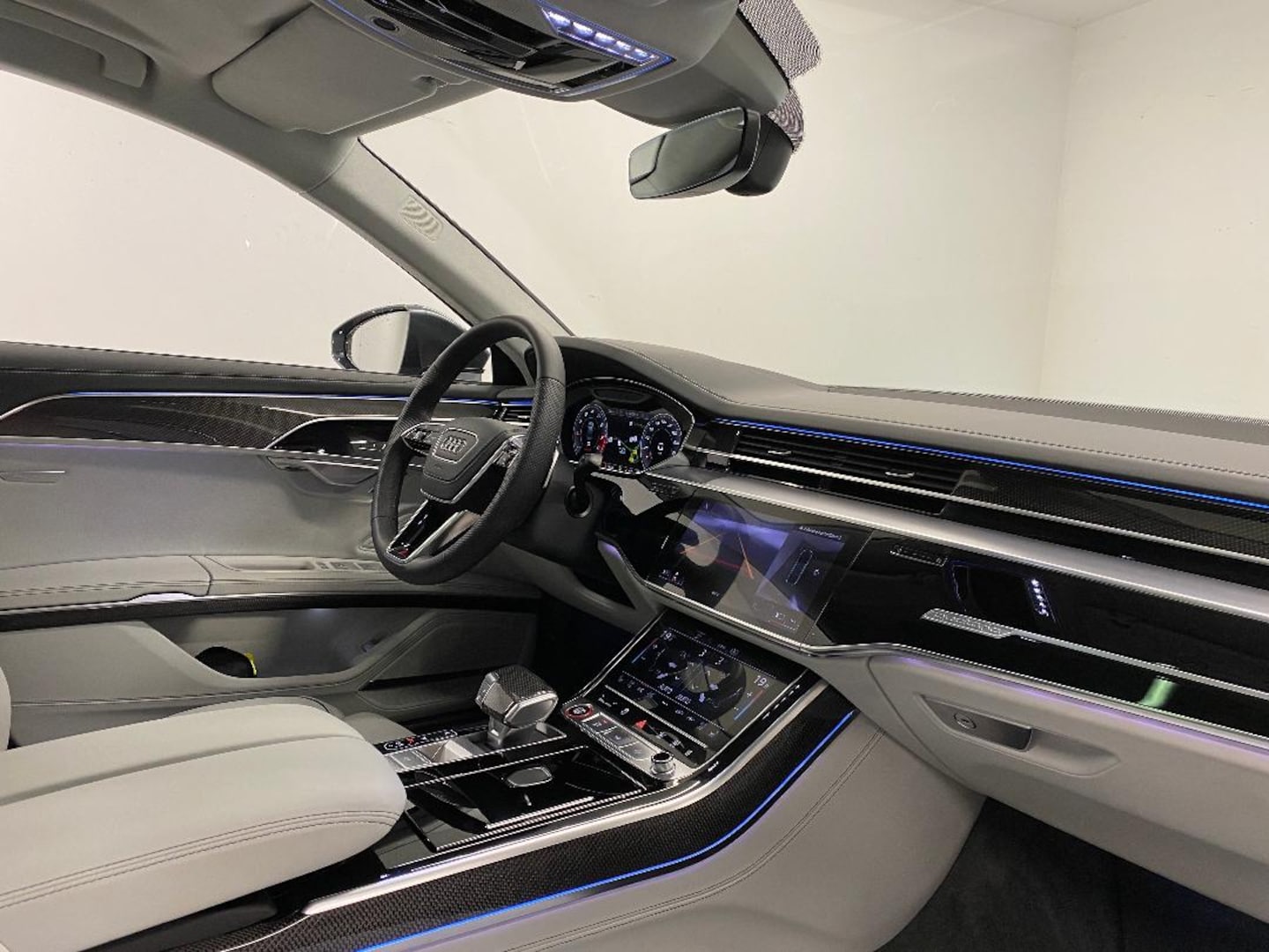 Bild über Audi S8 TFSI quattro tiptronic - für weitere Informationen kontaktieren Sie den Audi Partner