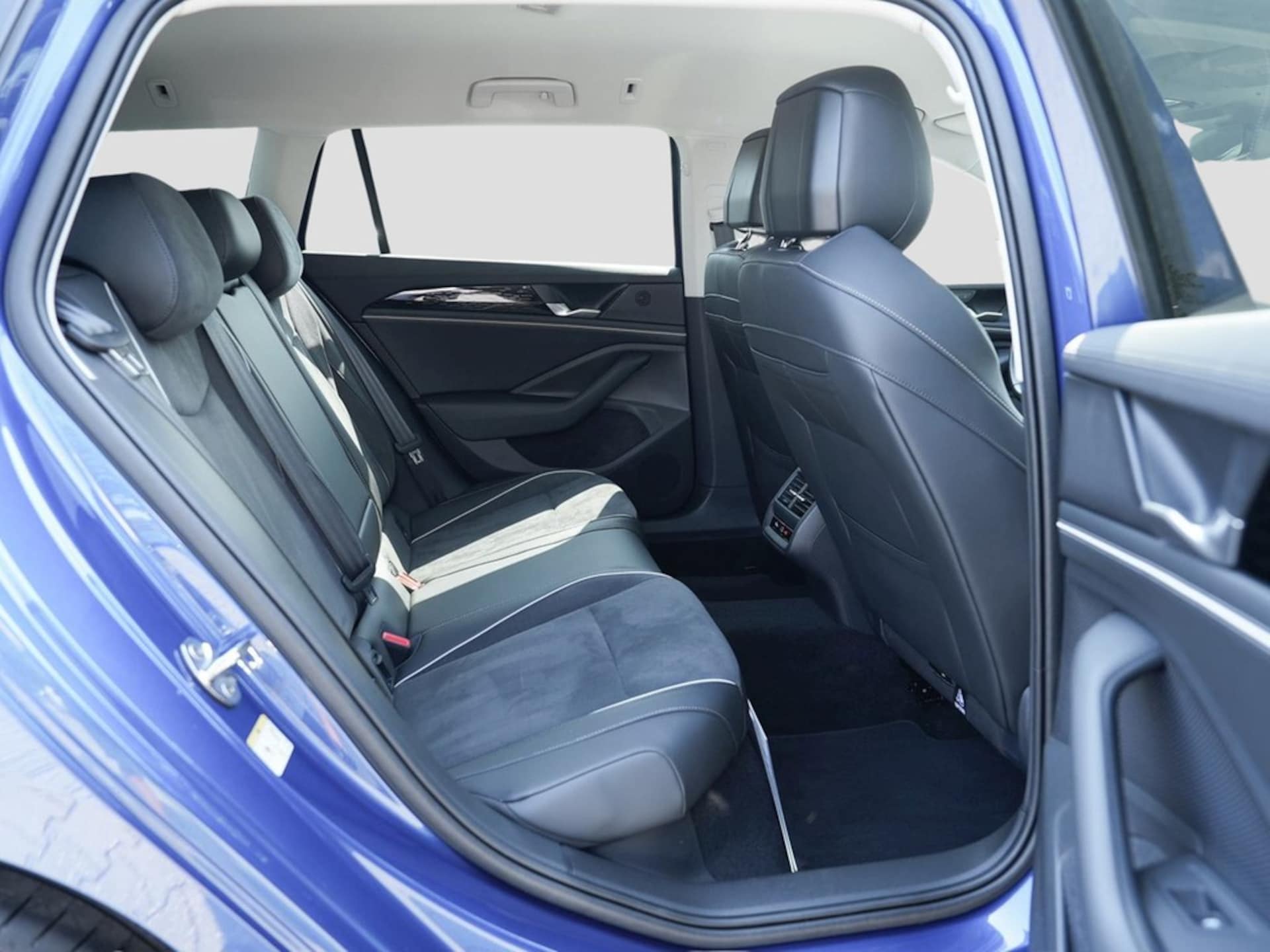 Volkswagen Passat Business