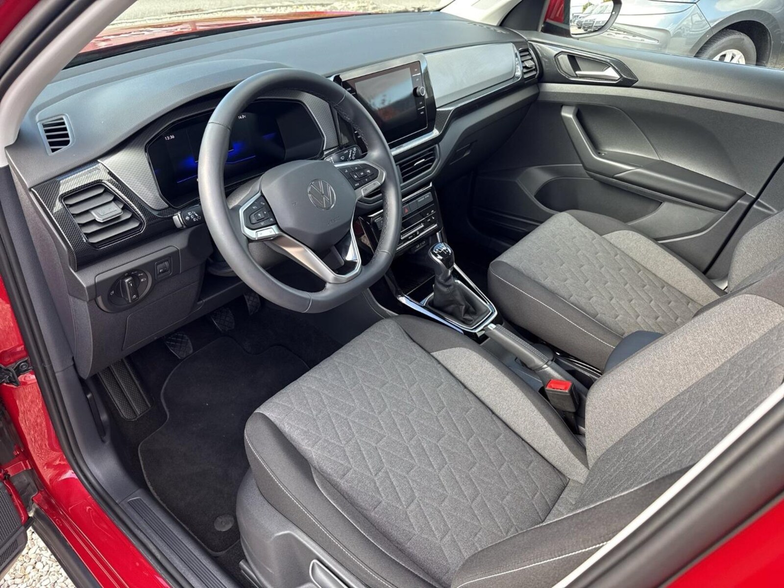 Volkswagen T-Cross – Bild 9