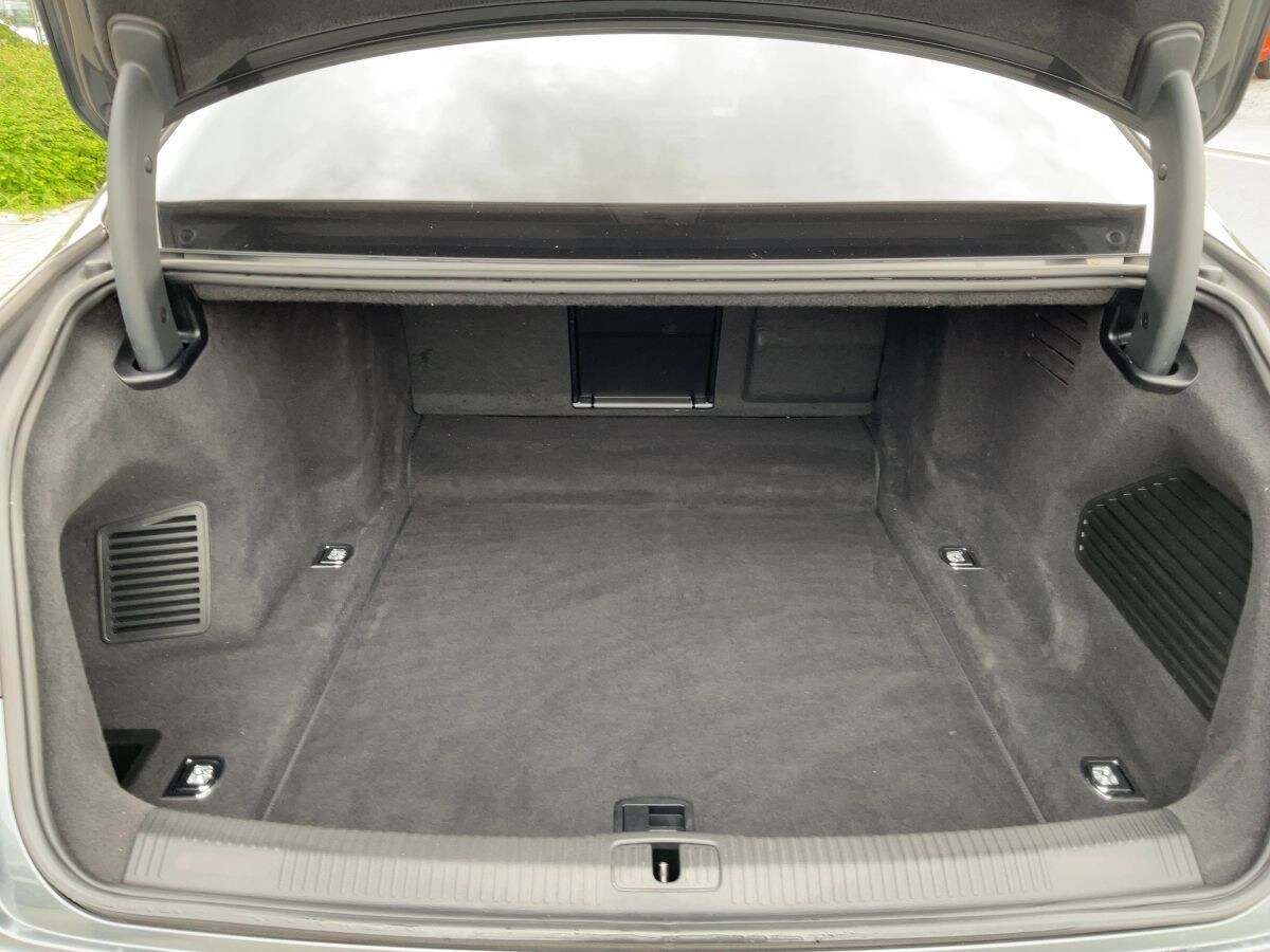 Image about Audi S8 TFSI quattro tiptronic