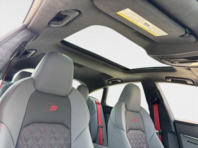 2025 Audi S7 Prestige - Photo 11