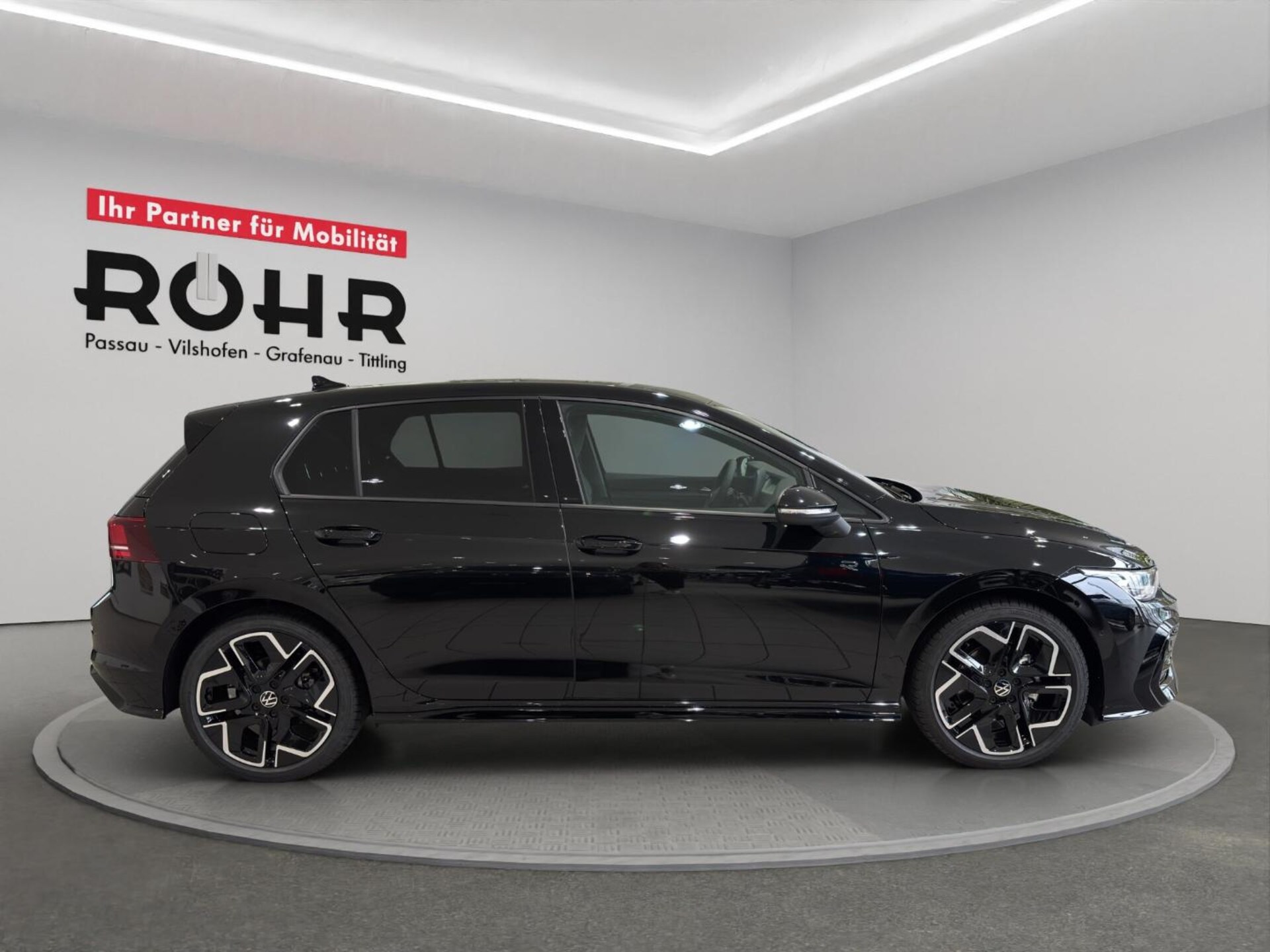Volkswagen Golf R-Line