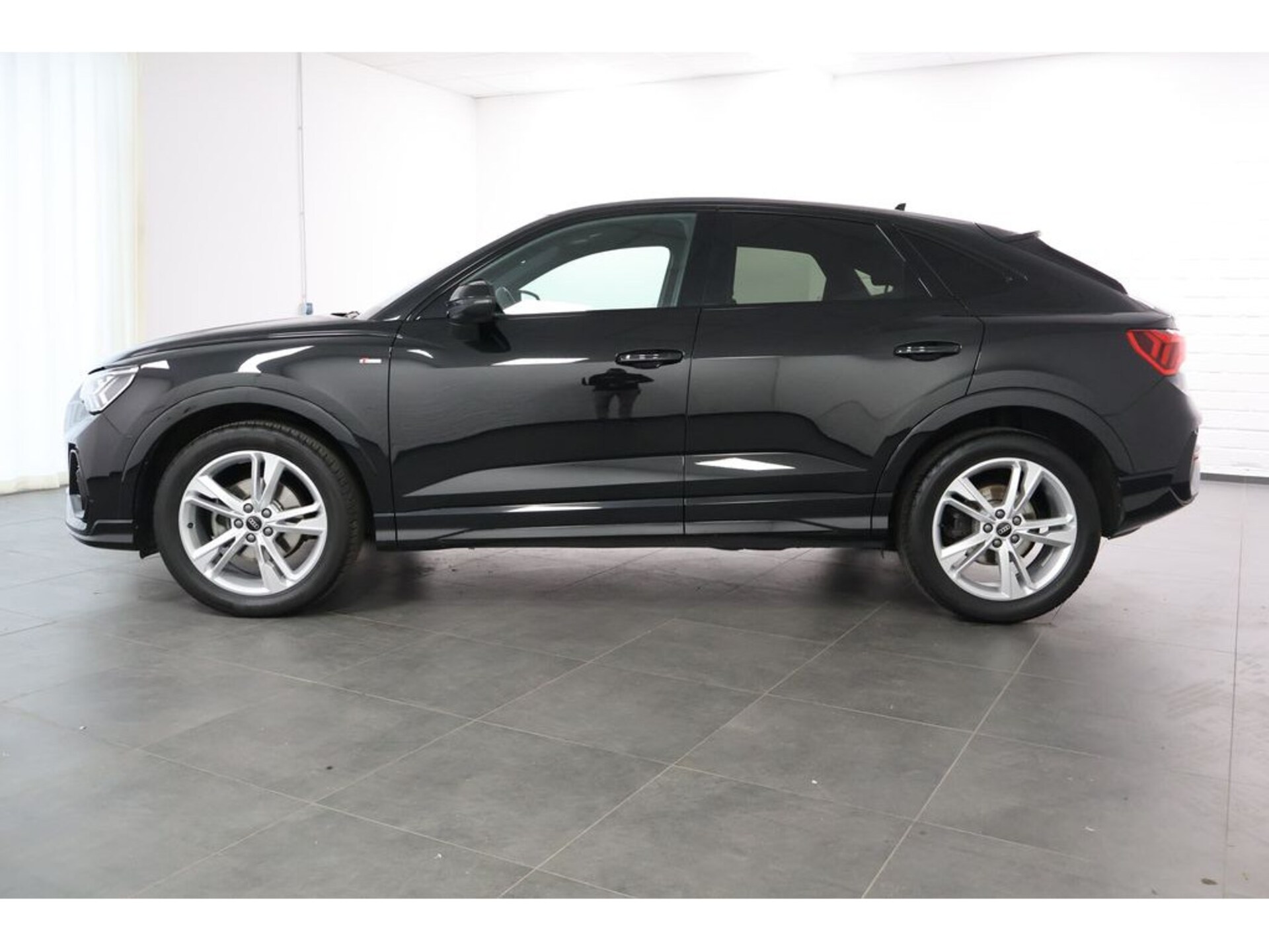 Audi Q3 Sportback S line