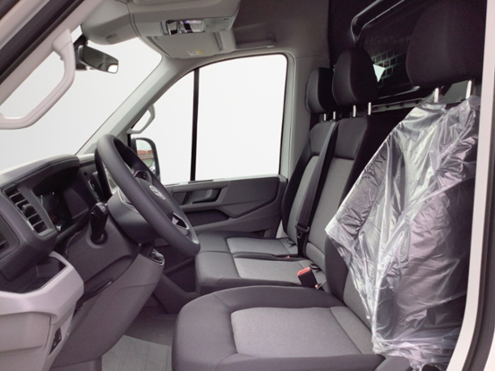 Volkswagen Crafter Kasten mittlerer Radstand – Bild 10