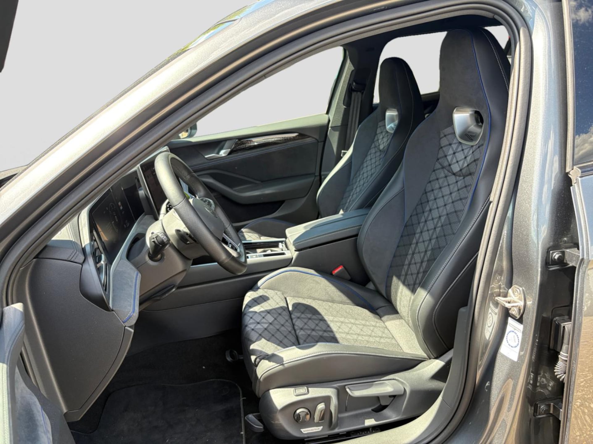 Volkswagen Passat R-Line