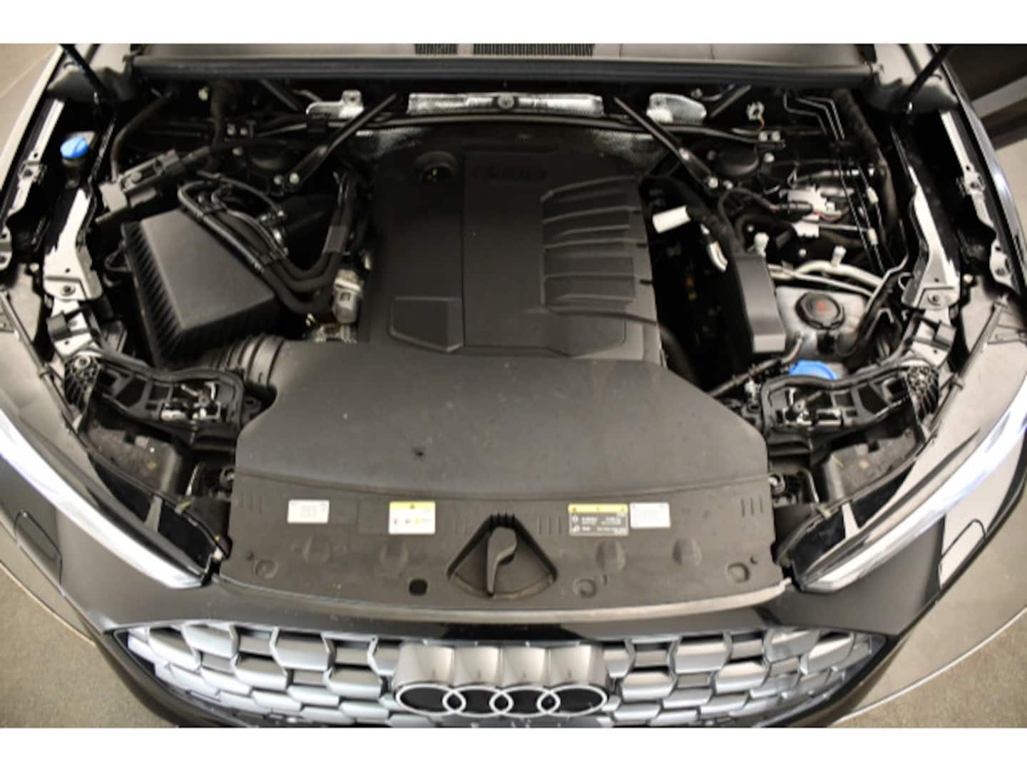 Bild über Audi Q5 Sportback TDI quattro 150 kW S tronic - für weitere Informationen kontaktieren Sie den Audi Partner