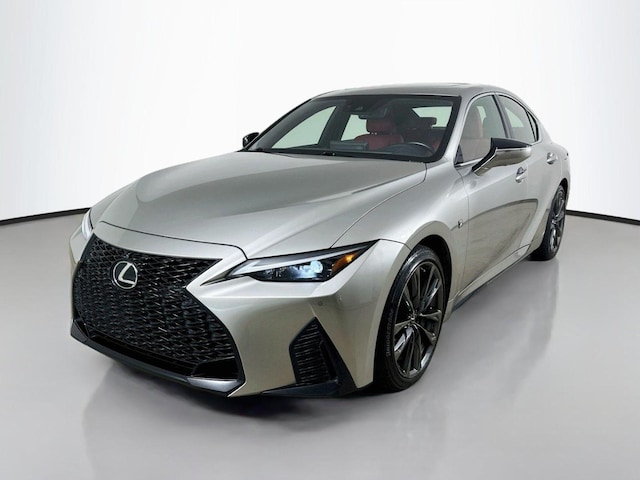 2022 Lexus IS