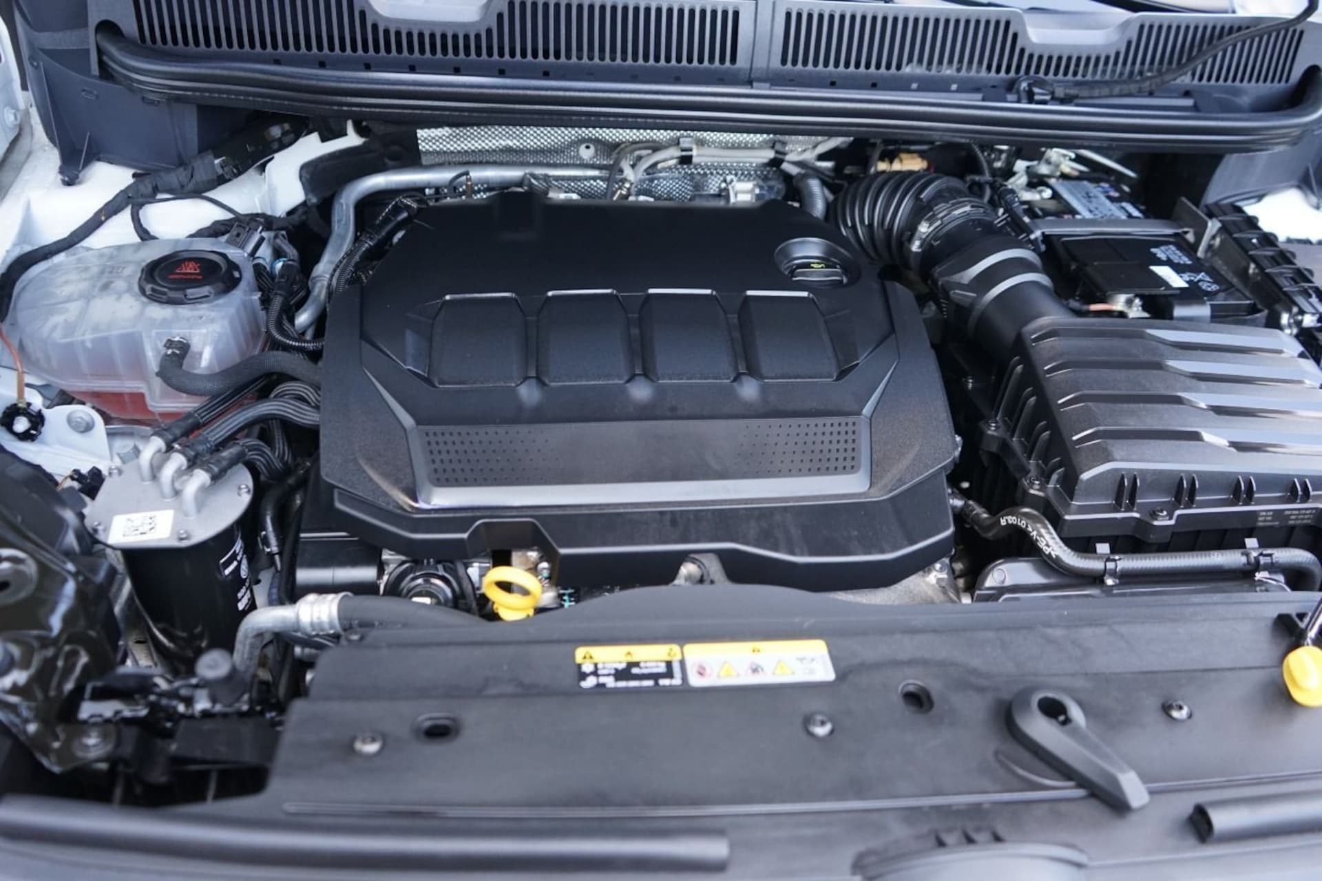 Volkswagen Caddy Kombi Basis-Modell