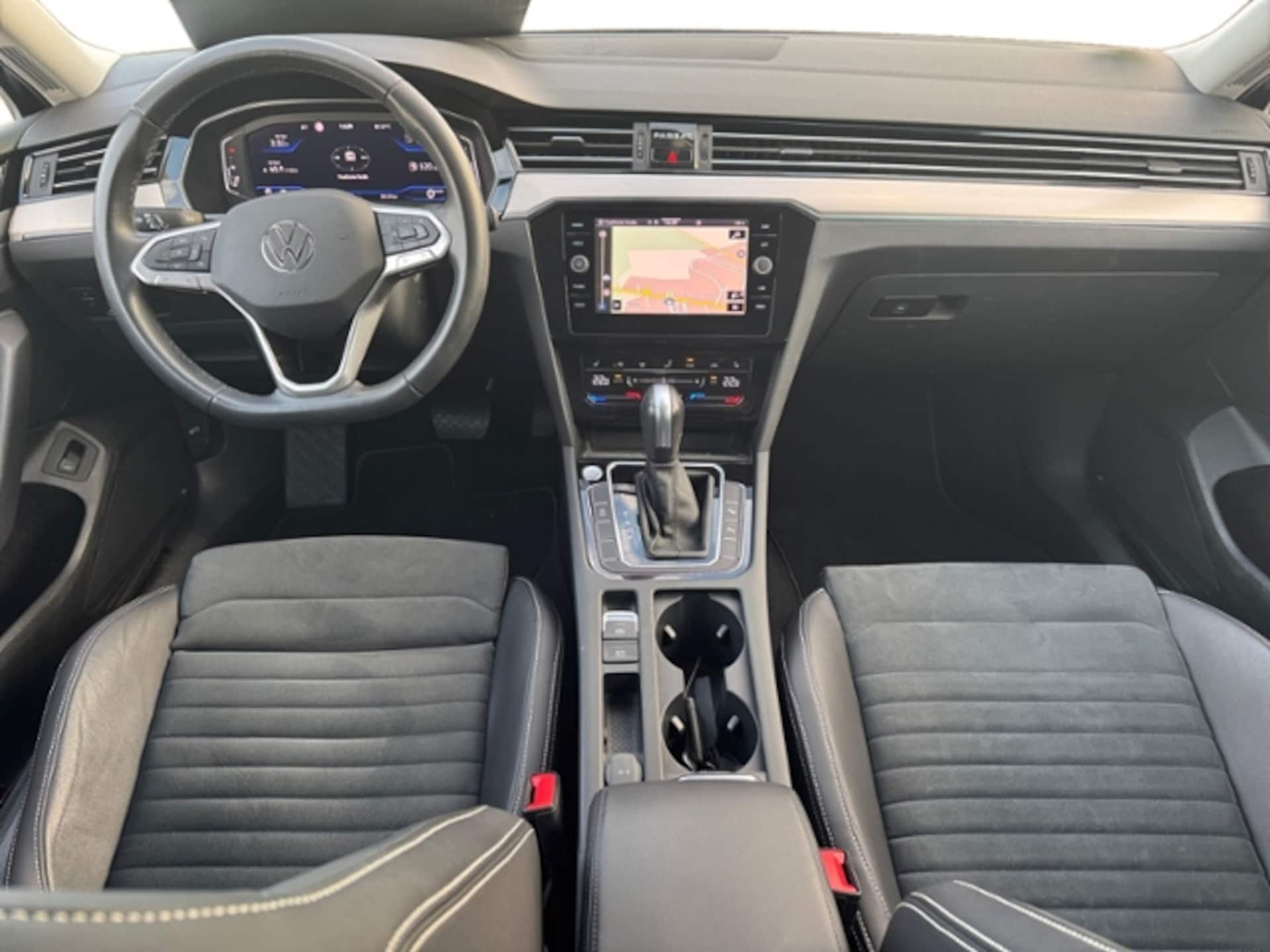Volkswagen Passat Variant Elegance