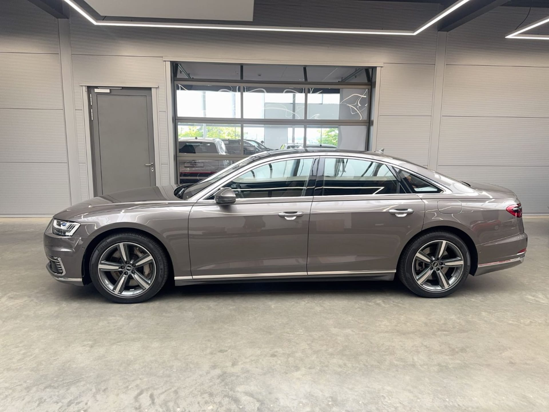 Audi A8 TFSI e