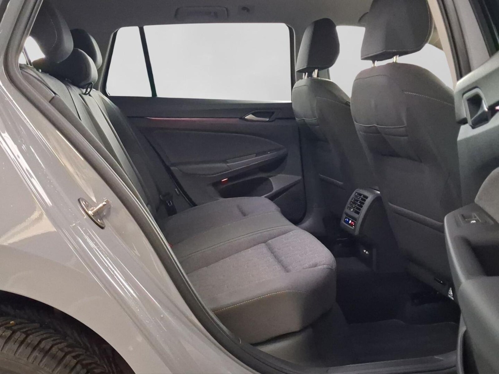 Volkswagen Golf Variant – Bild 6
