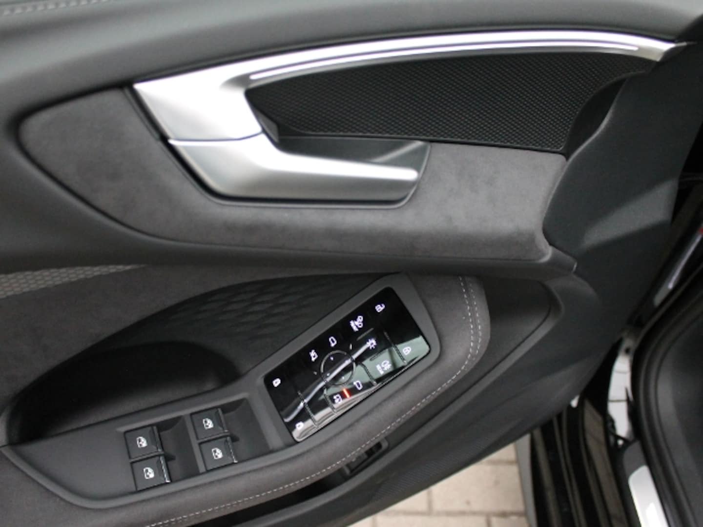 Bild über Audi A5 Limousine TFSI S tronic - für weitere Informationen kontaktieren Sie den Audi Partner