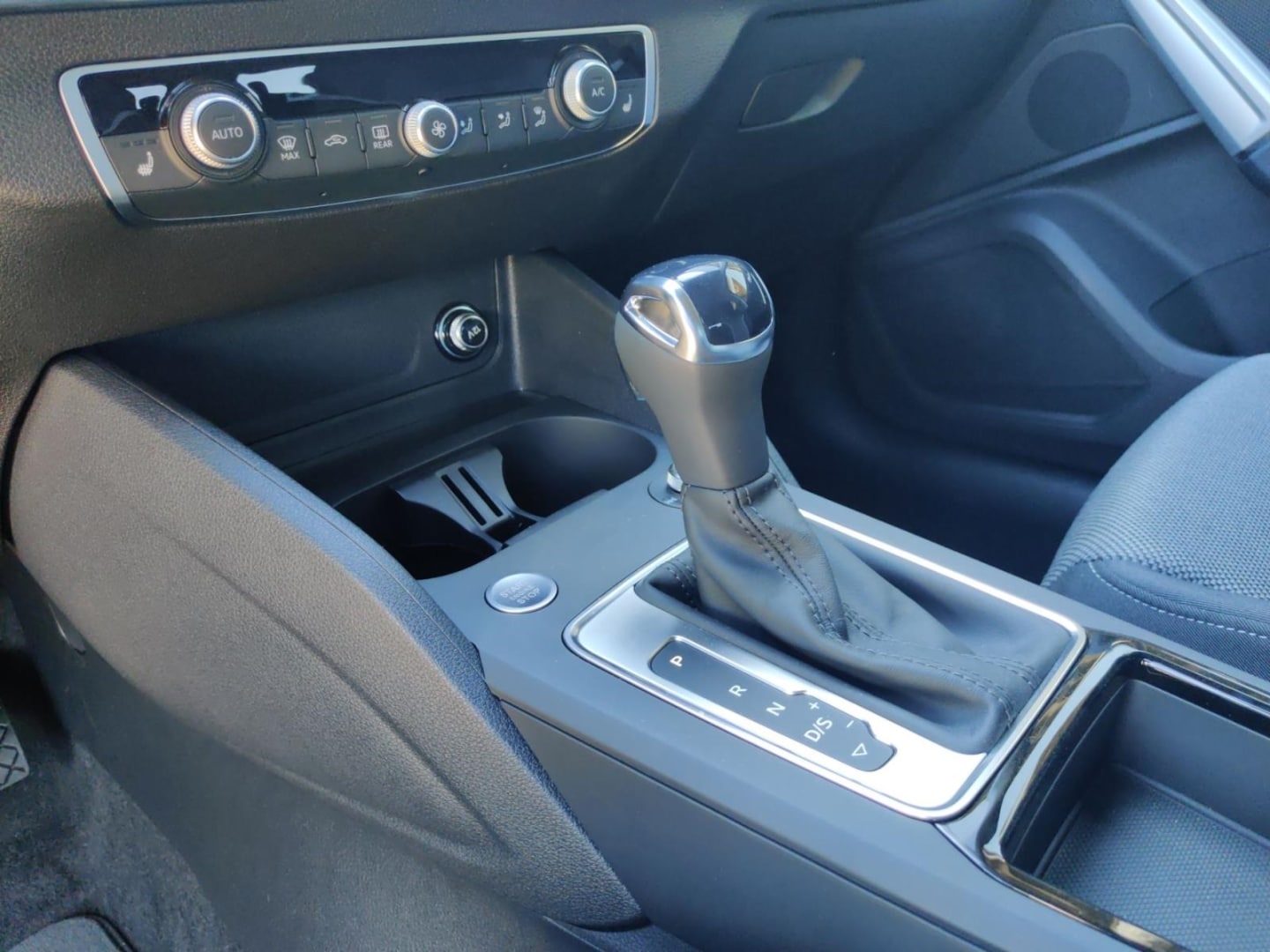 Bild über Audi Q2 S line 35 TFSI S tronic - für weitere Informationen kontaktieren Sie den Audi Partner