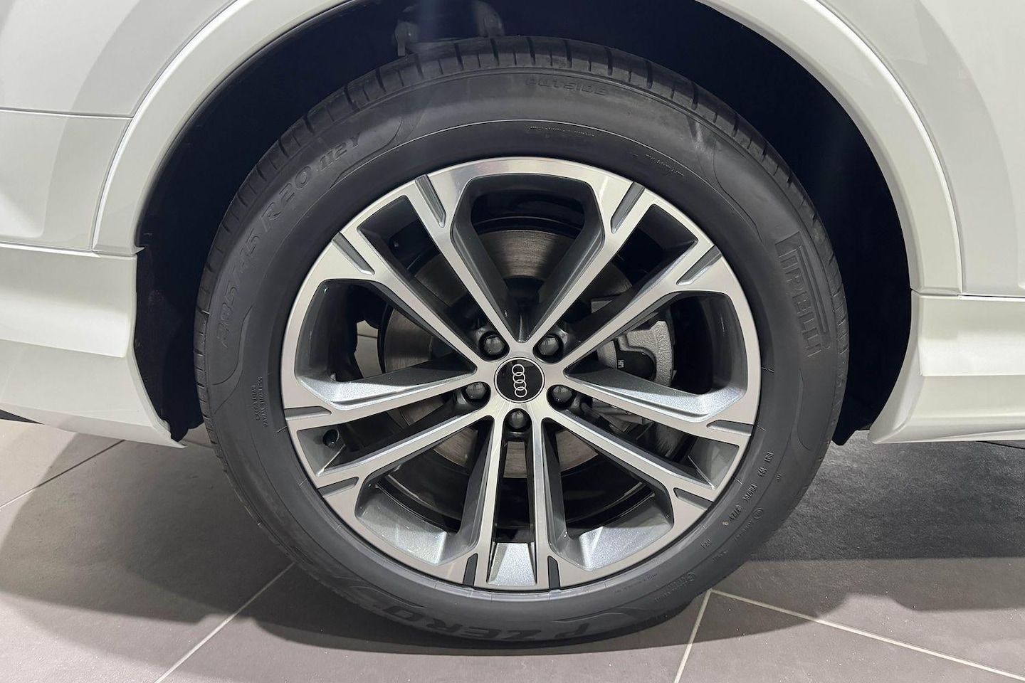 Image about Audi Q7 45 TDI quattro tiptronic