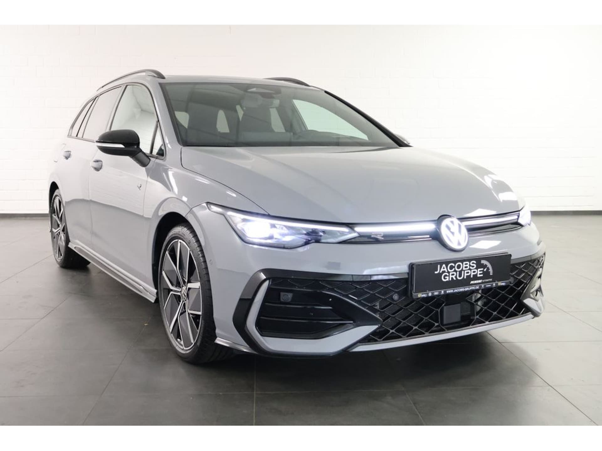 Volkswagen Golf Variant R-Line