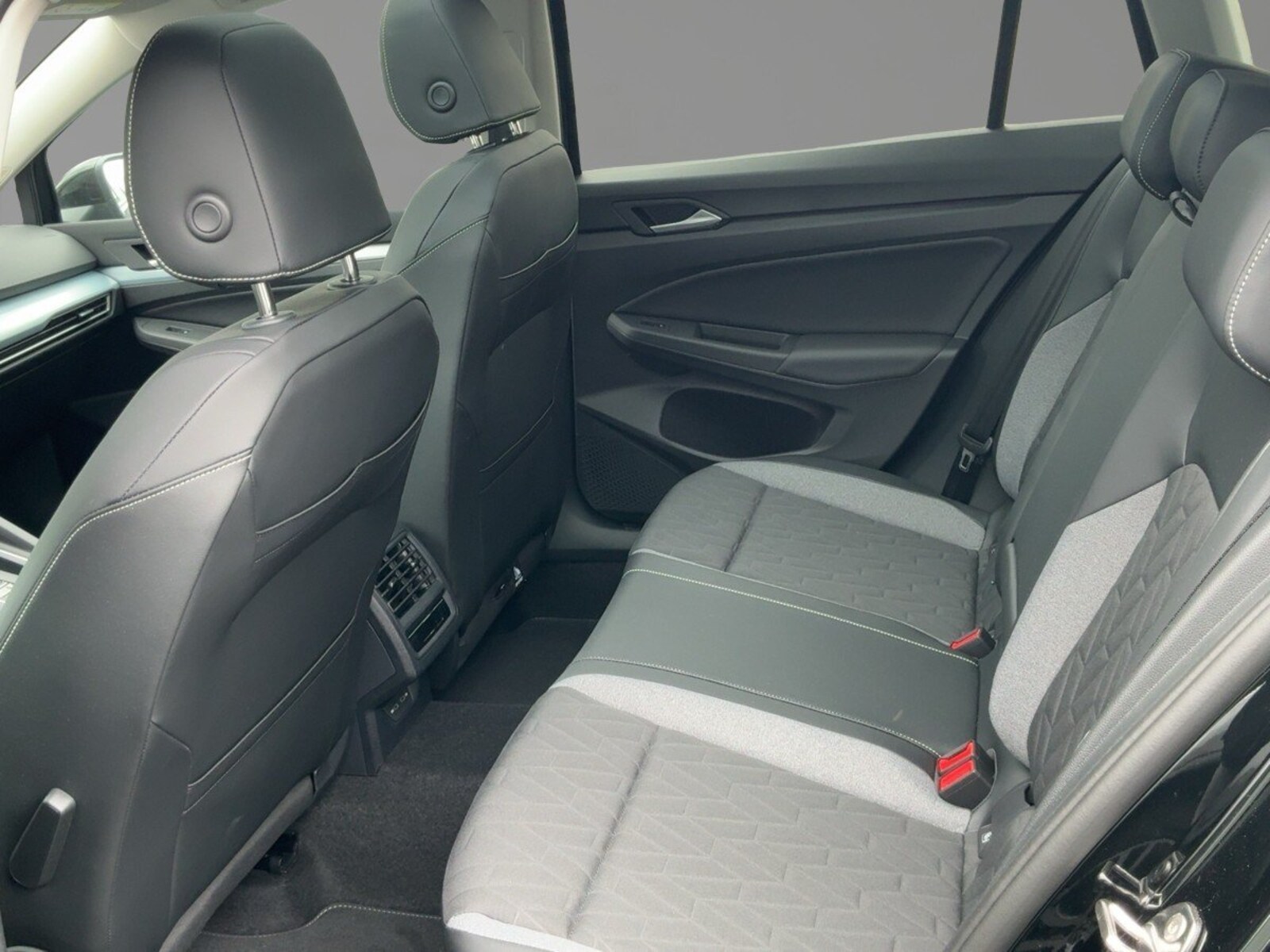 Volkswagen Golf Variant – Bild 6