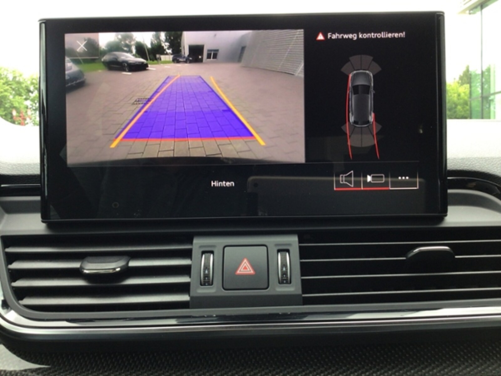 Audi SQ5 – Bild 16