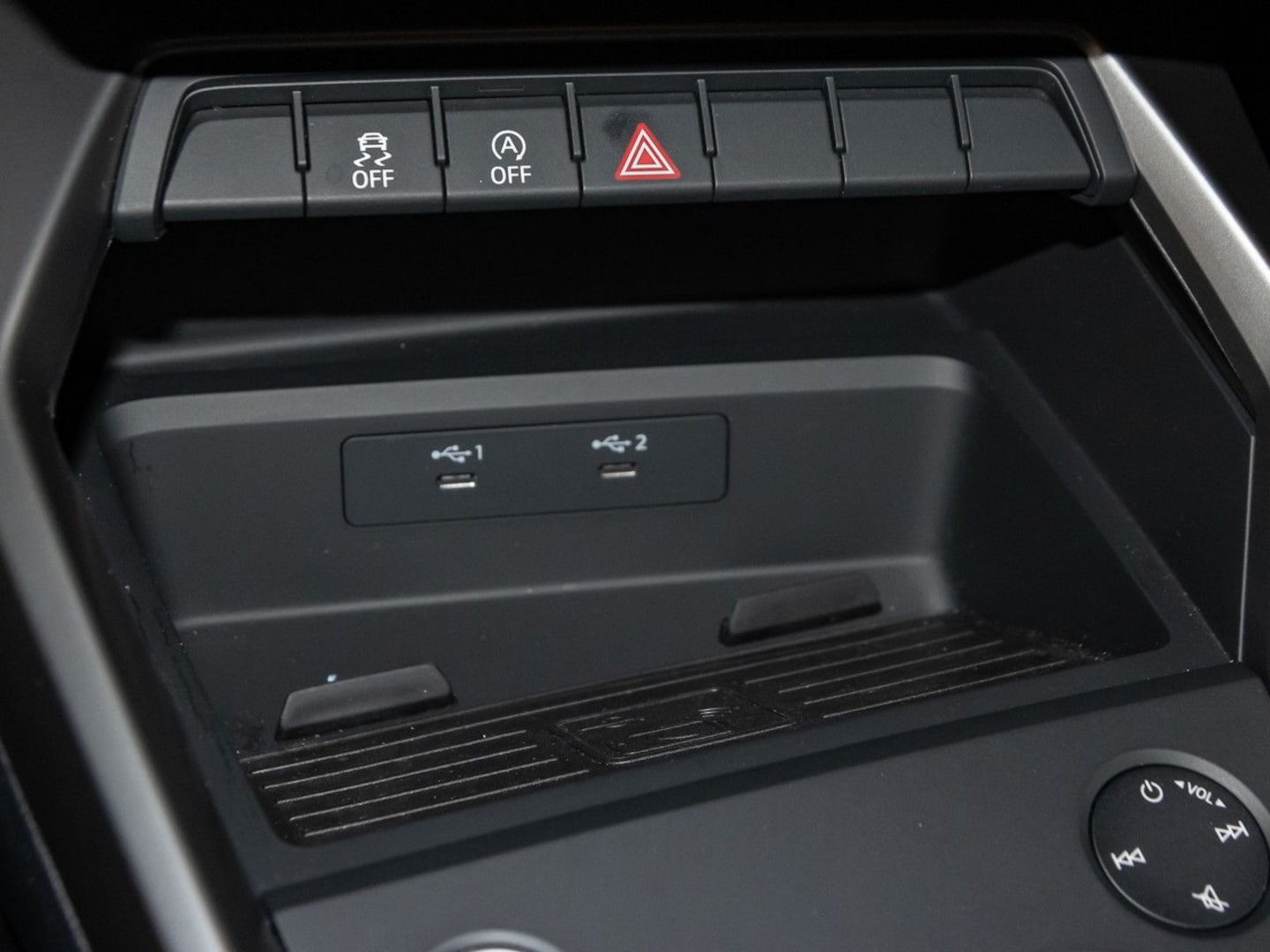 Bild über Audi A3 Sportback advanced 35 TFSI Schaltgetriebe - für weitere Informationen kontaktieren Sie den Audi Partner