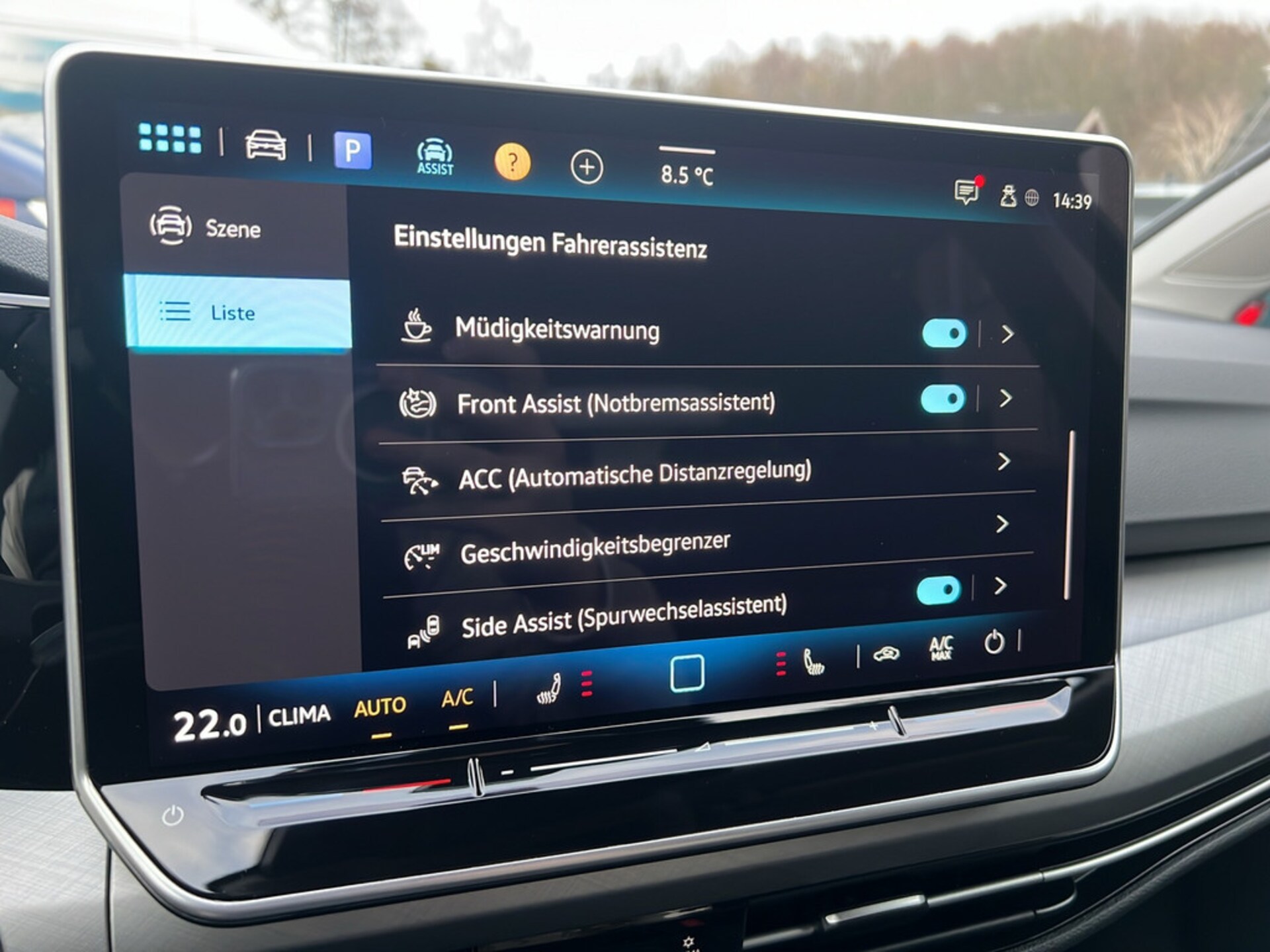 Volkswagen Golf Life
