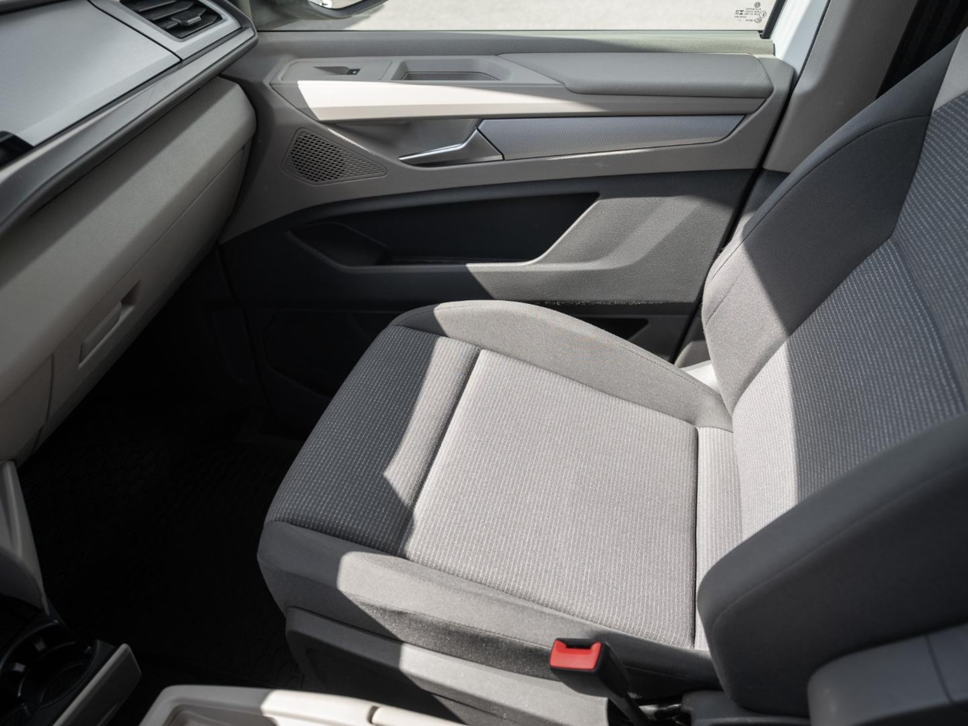 Volkswagen Multivan Basis-Modell