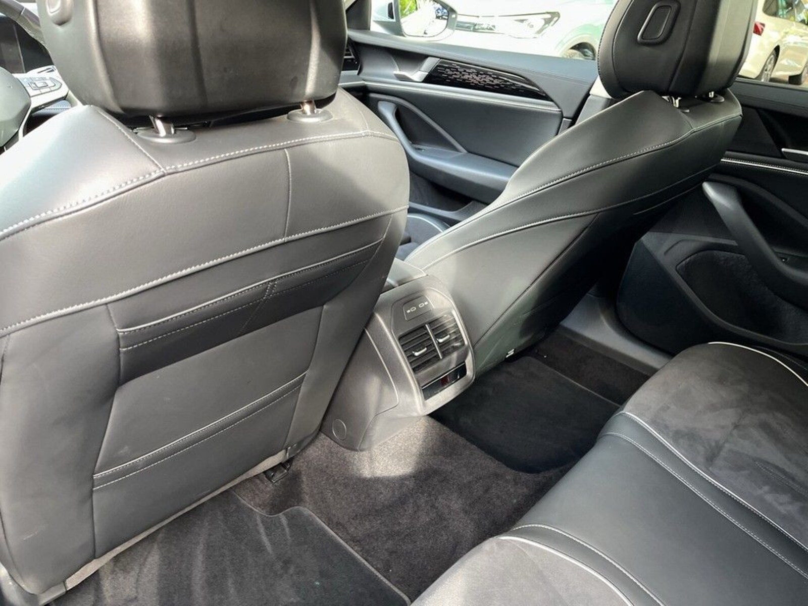Volkswagen Passat – Bild 18