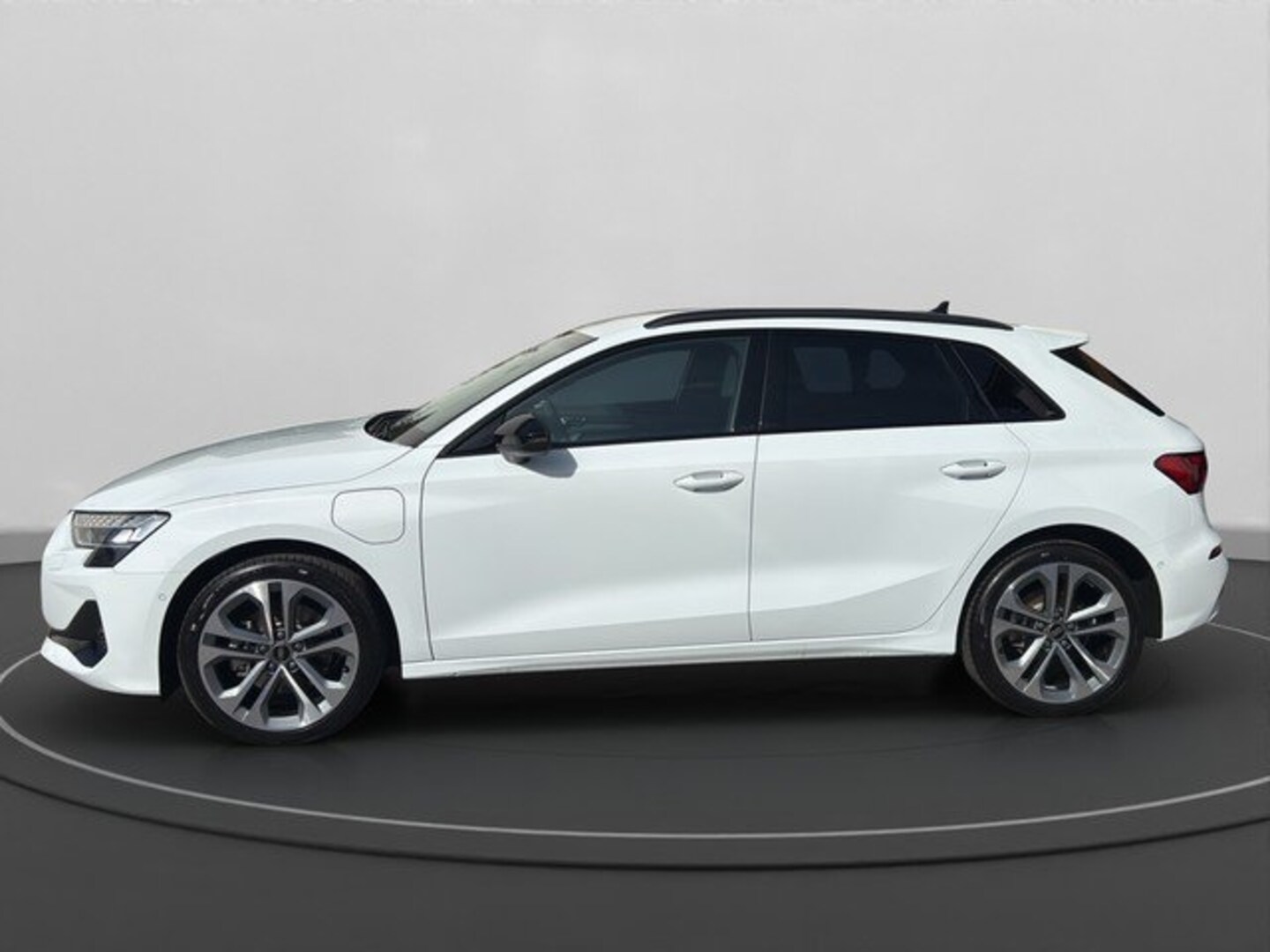 Bild über Audi A3 Sportback TFSI e advanced 40 TFSI e S tronic - für weitere Informationen kontaktieren Sie den Audi Partner