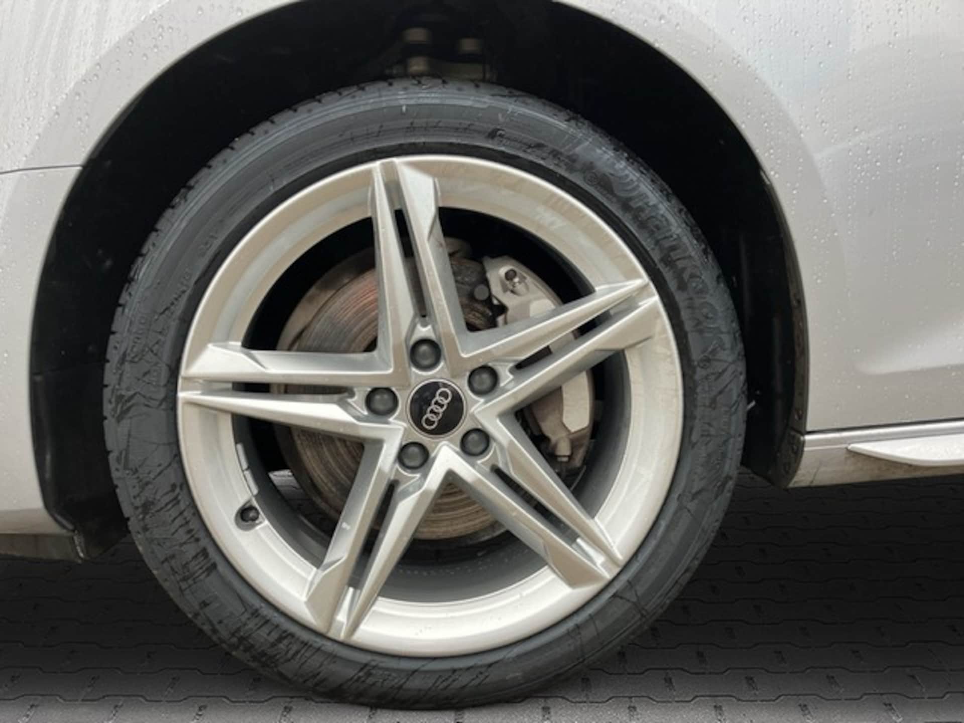Audi A4 Avant Advanced