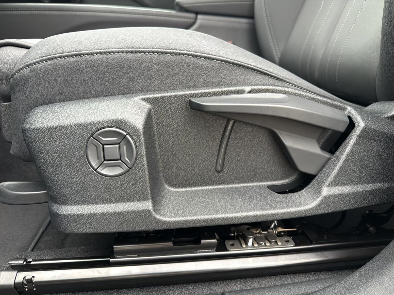 Audi Q3 – Bild 18