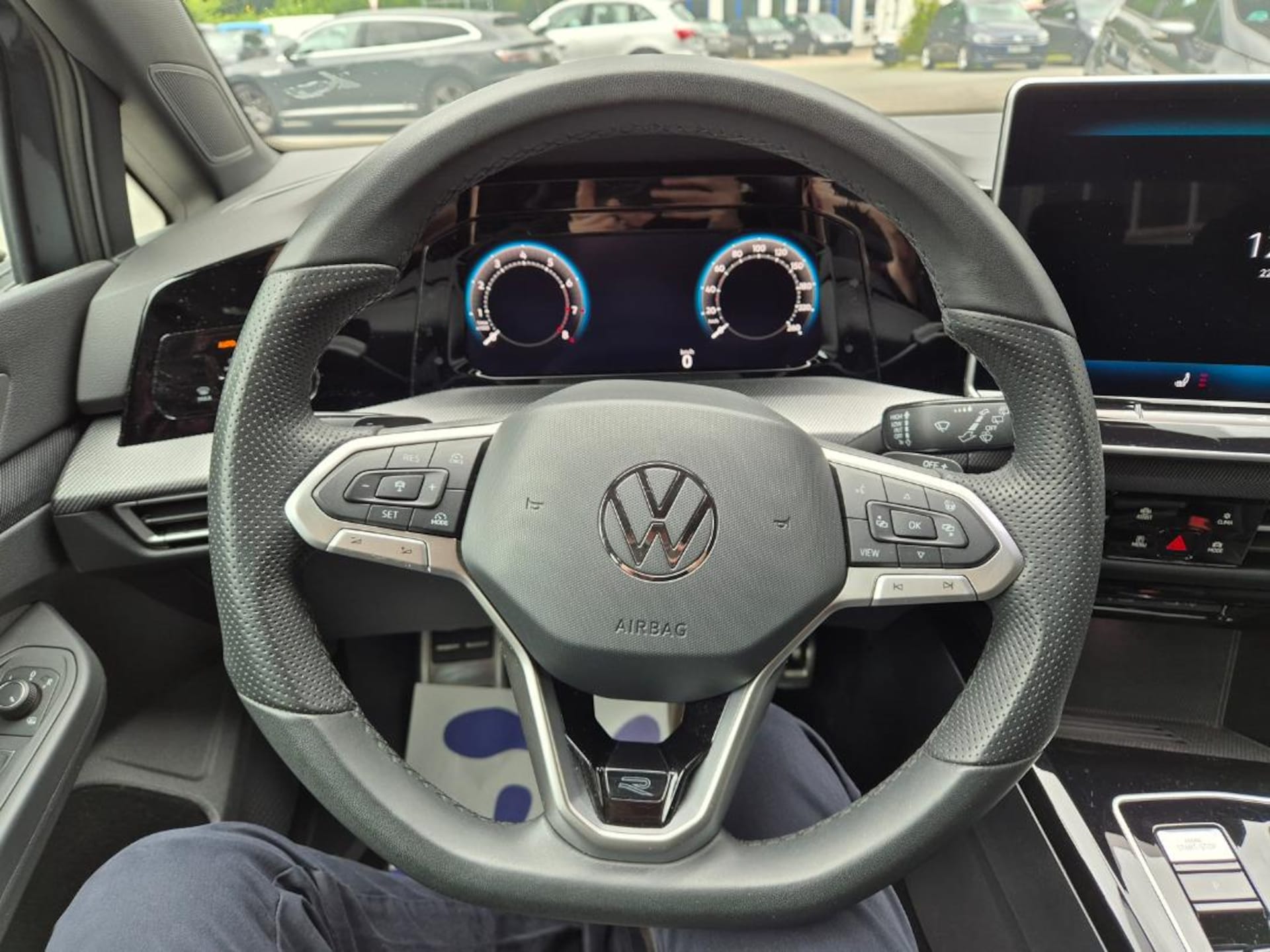 Volkswagen Golf Variant R-Line