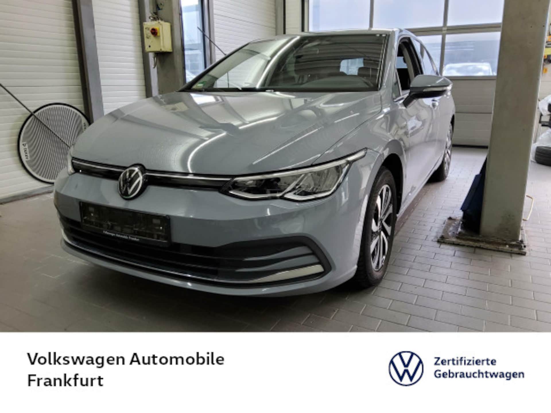 Volkswagen Golf Life