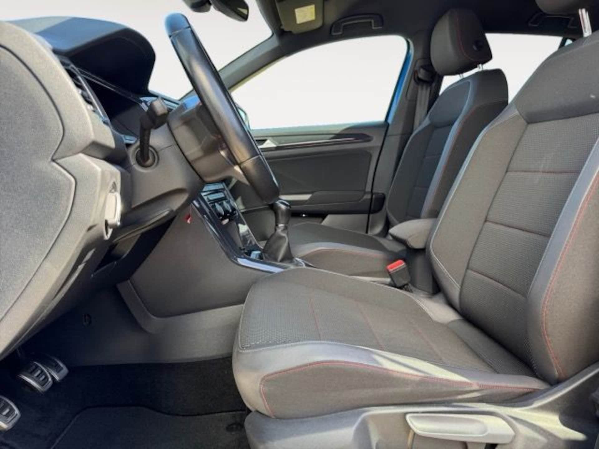 Volkswagen T-Roc Sport
