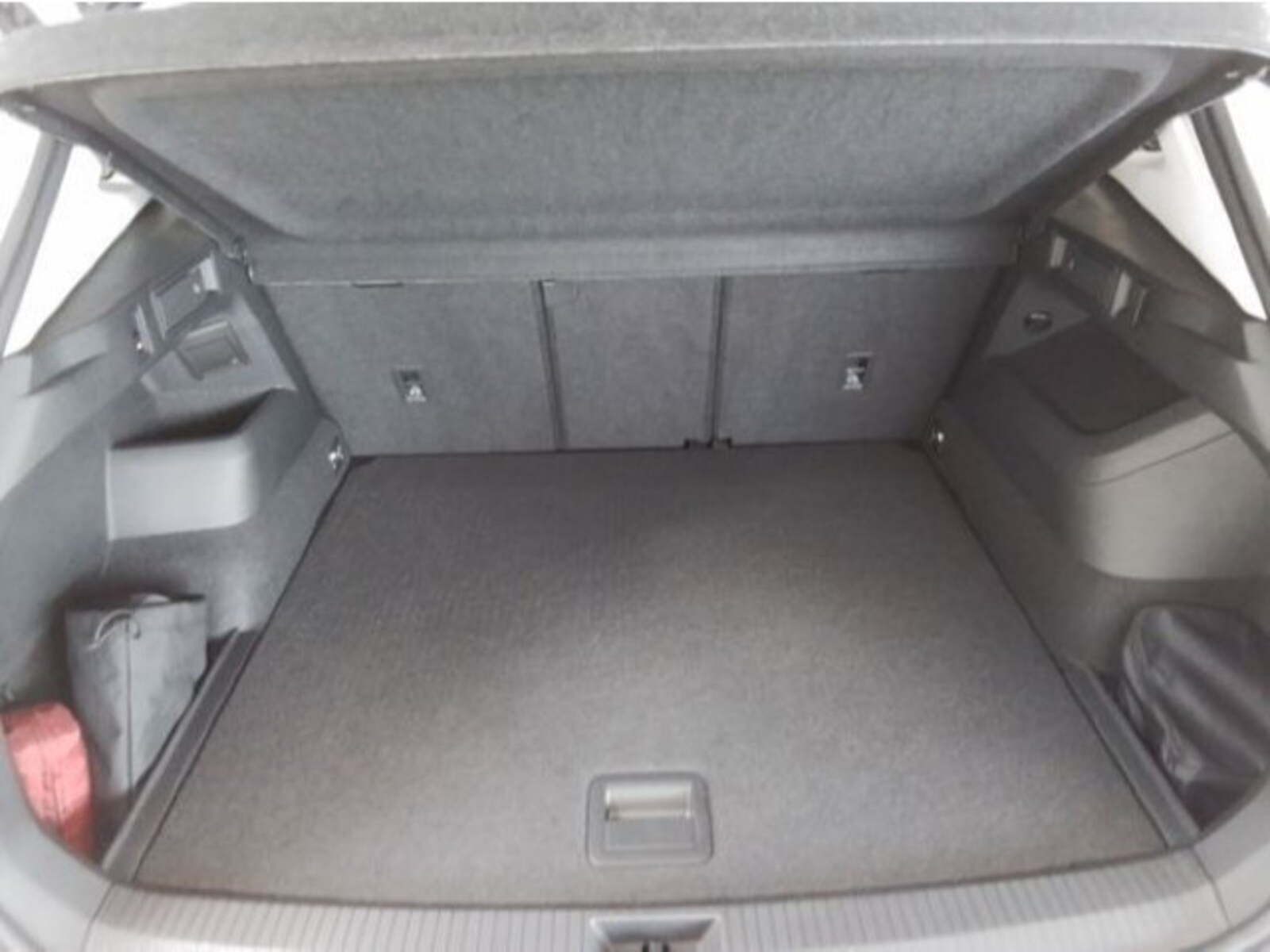 Volkswagen Tiguan – Bild 10