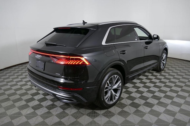 2023 Audi Q8