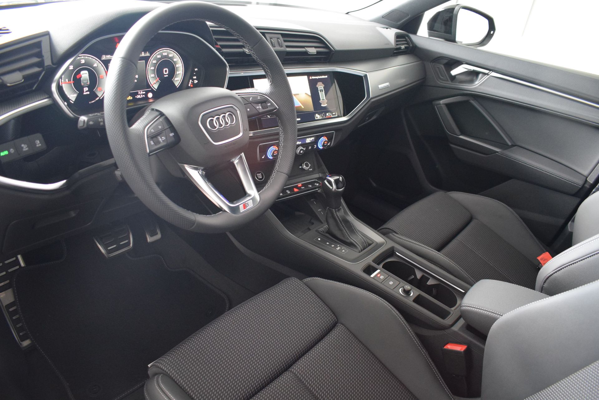 Image about Audi Q3 Sportback S line 35 TDI quattro S tronic