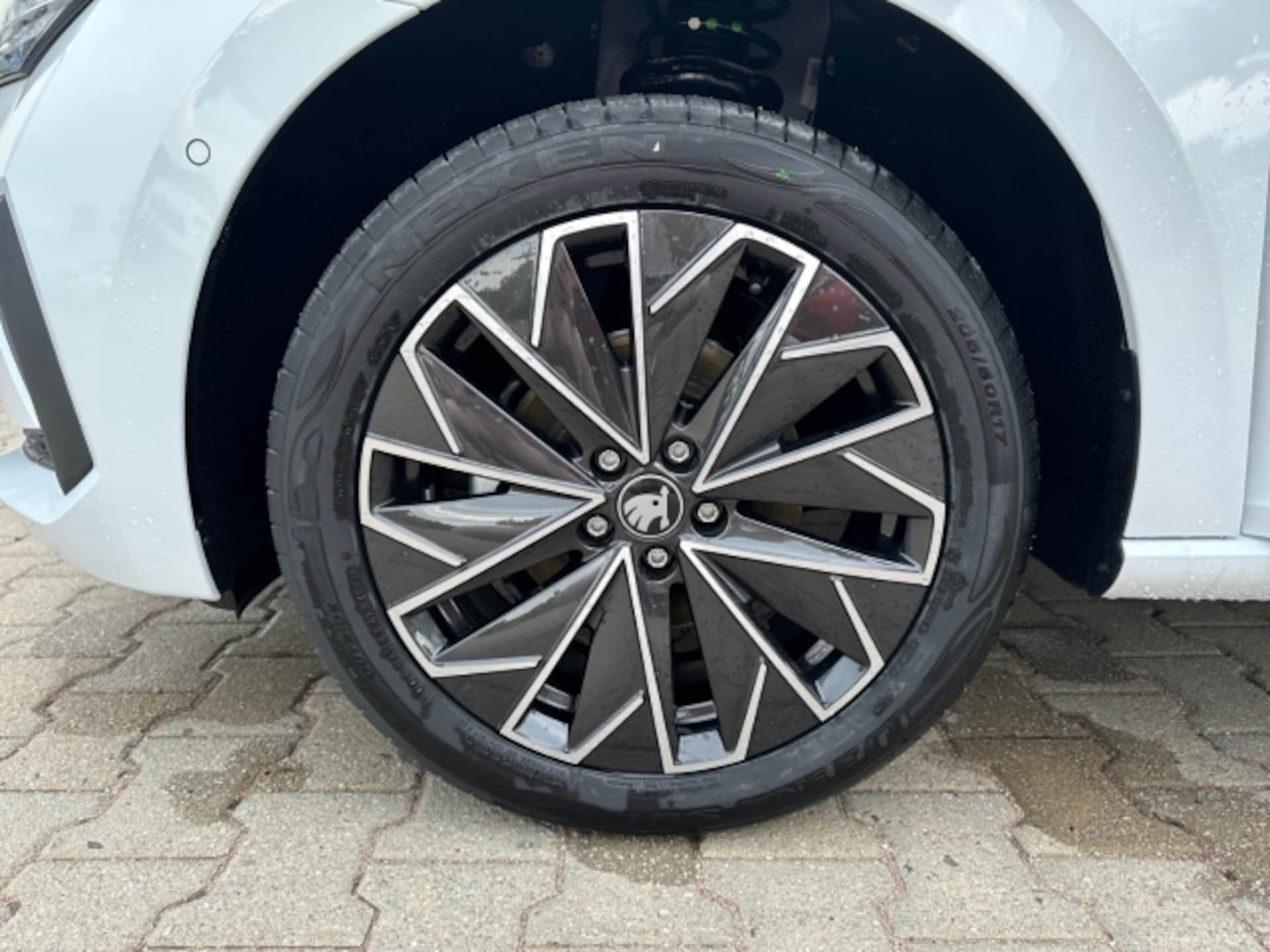 Skoda Scala Tour