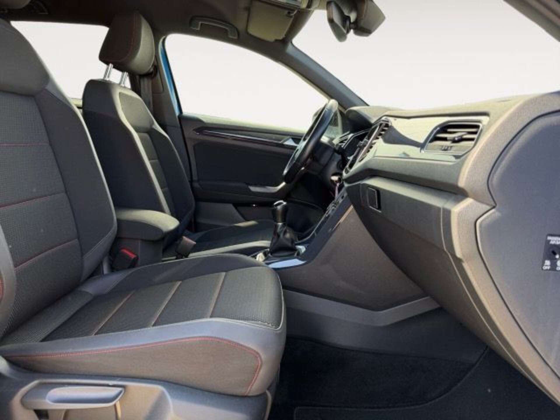 Volkswagen T-Roc Sport