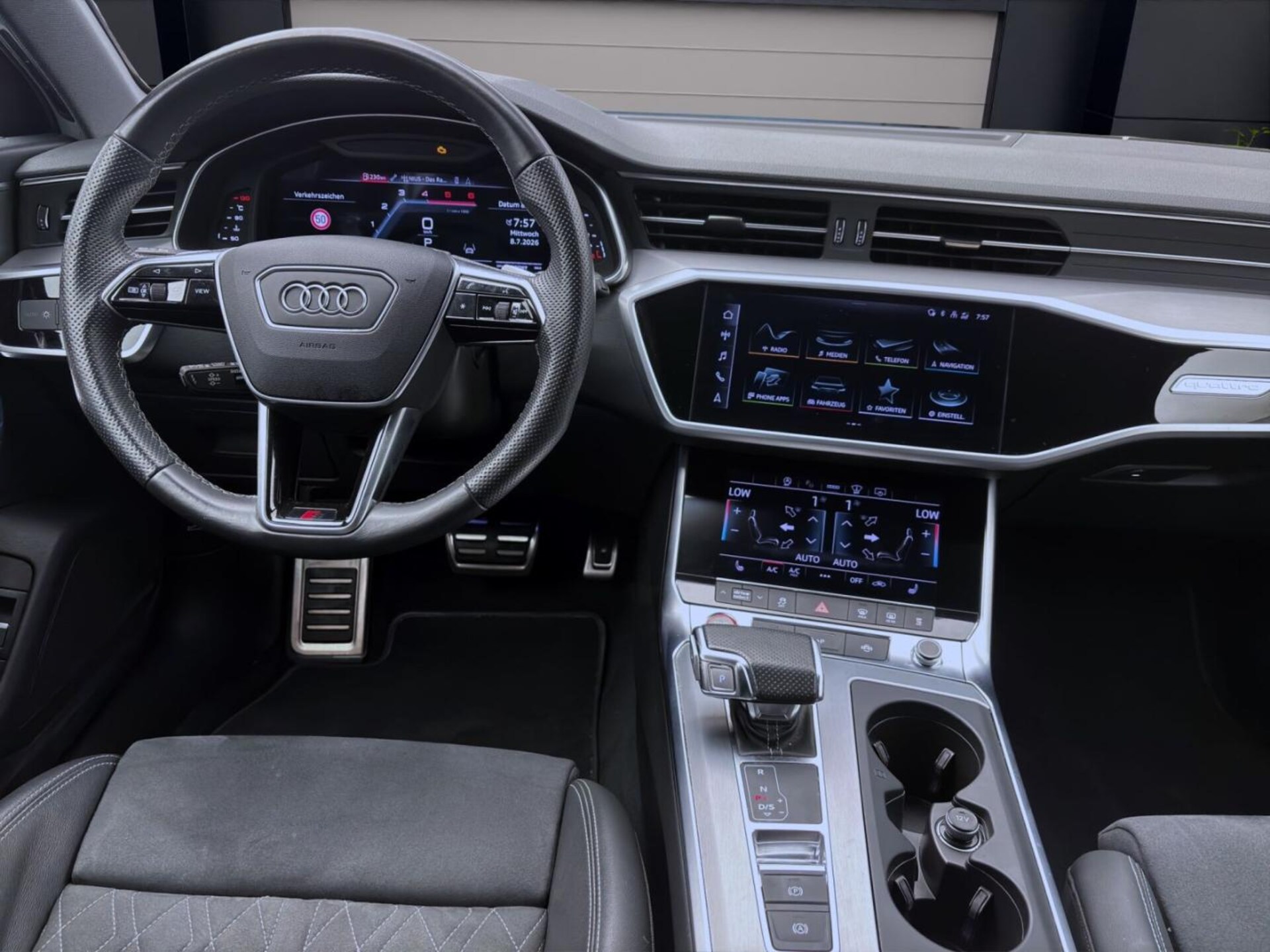 Audi S6 Avant