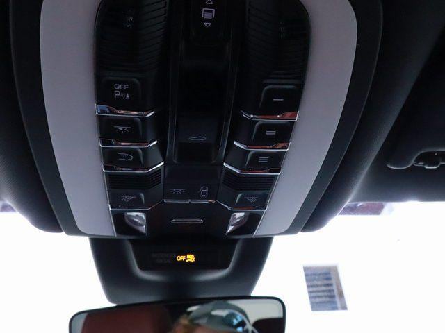 2024 Porsche Macan Base - Photo 36