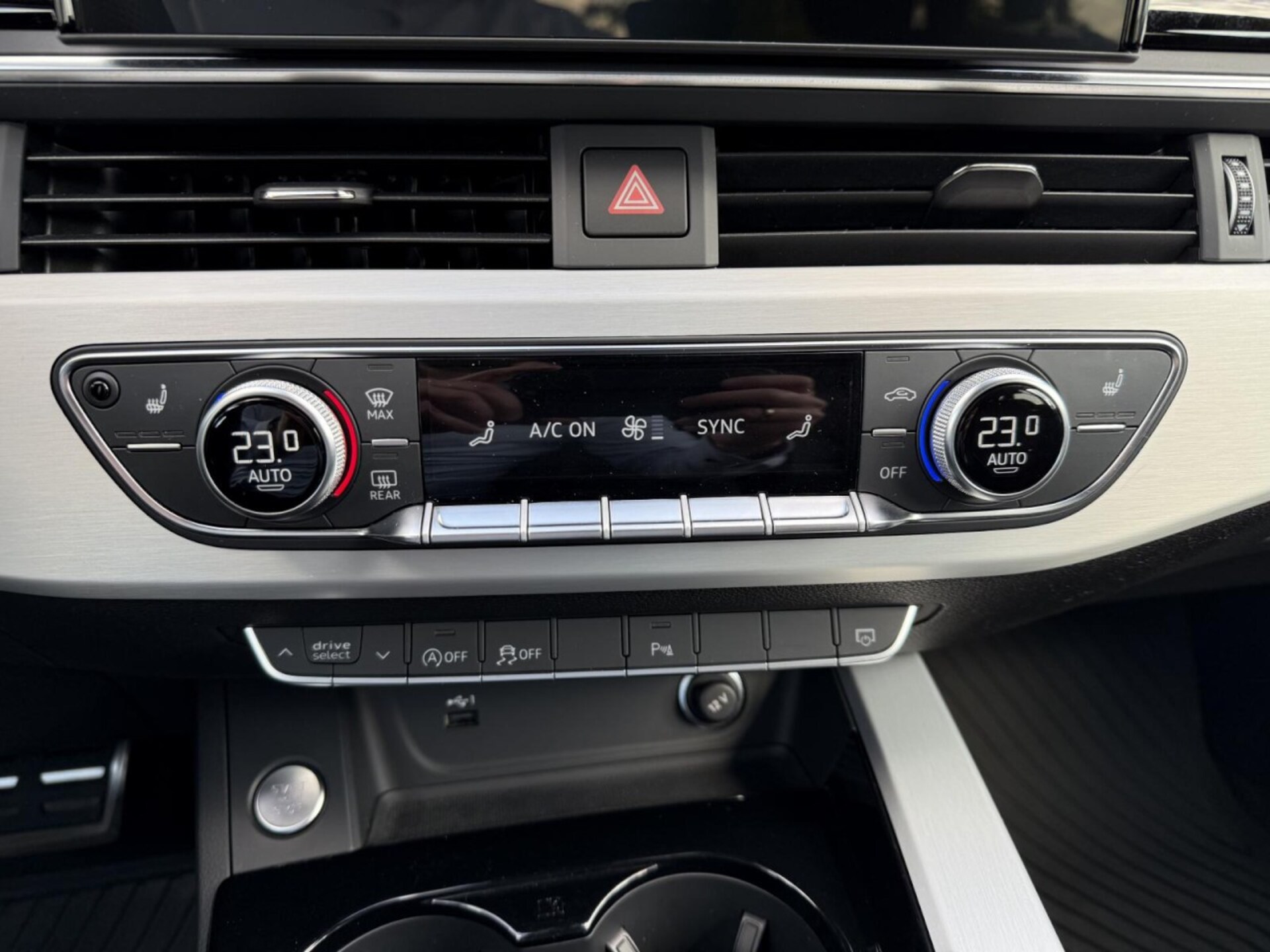 Audi A4 Avant S line